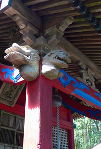 鹿島神社拝殿向拝柱