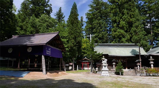 大町市の竃神社境内の相撲神社