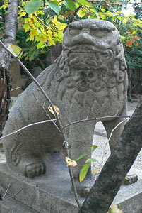 安居神社狛犬（吽形）