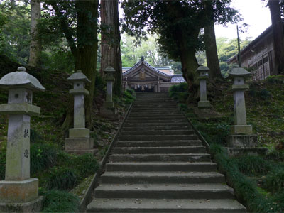 気多神社参道から拝殿