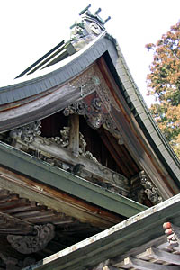 関山神社社殿（部分）