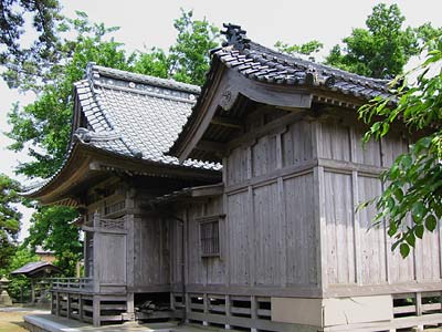 中野小屋の諏訪神社背面