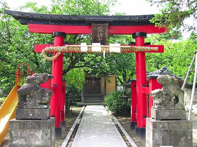 新潟市大友の諏訪神社