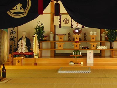 金刀比羅神社の拝殿内部