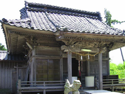 太郎代の白山媛神社拝殿