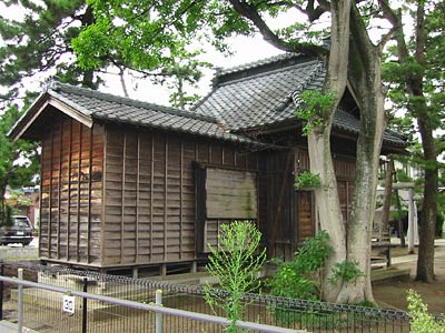 小張木の神明神社社殿