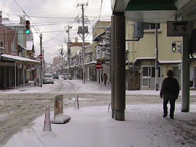 雪模様の古町