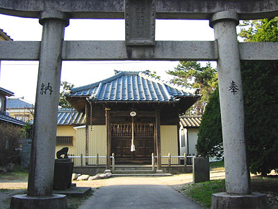 松浜本町の金比羅神社正面