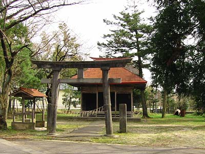 直り山の諏訪神社