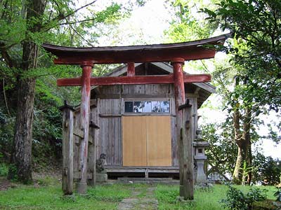 和島村三瀬ケ谷の石動神社