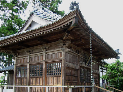 松潟の諏訪神社拝殿