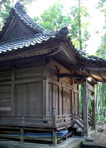山崎の諏訪神社拝殿
