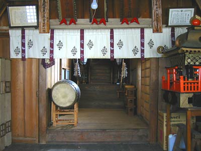 宇賀神社拝殿内部