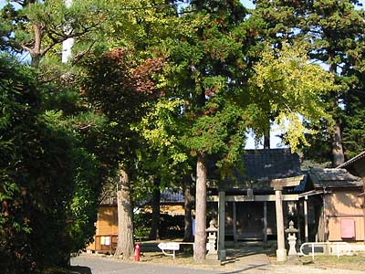 弥彦村走出の十二神社