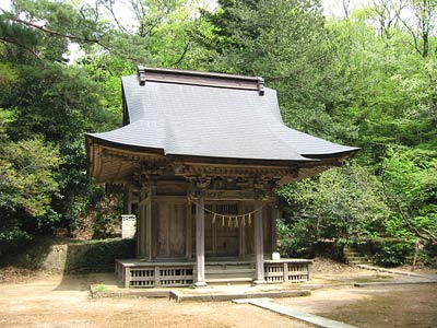 諏訪神社社殿
