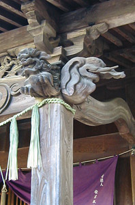 白根神社拝殿装飾
