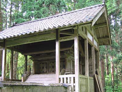 下条の八幡神社本殿