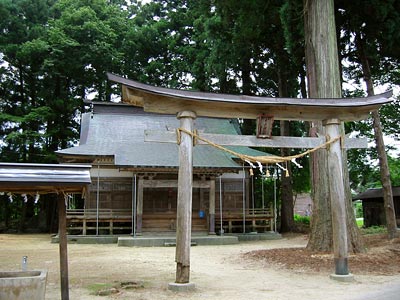村上市早稲田の白山神社