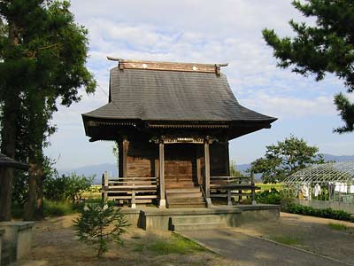 里飯野神社拝殿