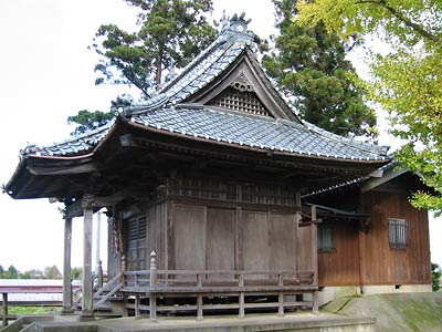 大曽根の白山神社拝殿