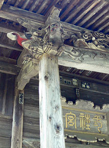 魚沼神社拝殿装飾