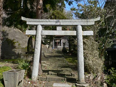 琴浦の白山神社