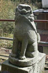琴浦白山神社狛犬（右）