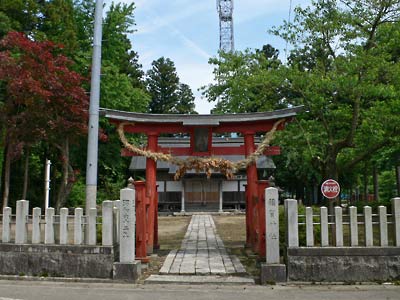 中川新の須賀神社