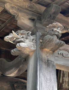 須賀神社拝殿彫刻
