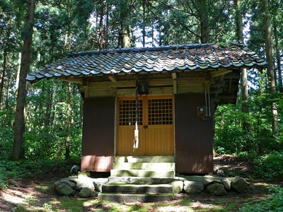 大須郷の諏訪神社社殿