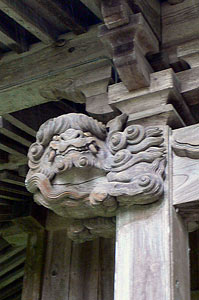 愛宕神社拝殿向拝の彫刻