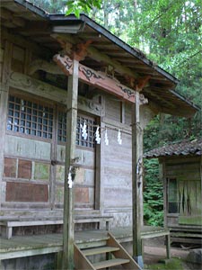 箱岩の諏訪神社社殿