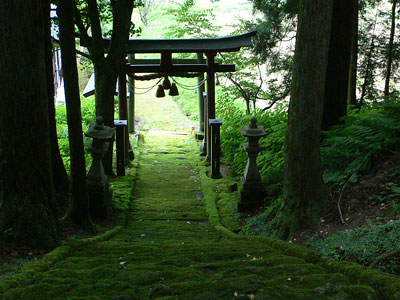 箱岩の諏訪神社石段