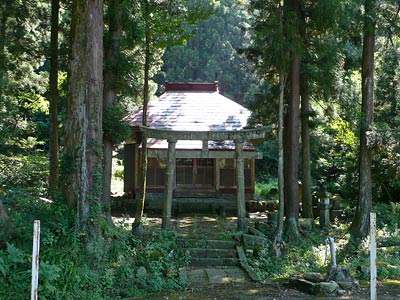 阿賀町釣浜の稲荷神社