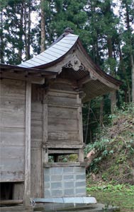 関川村幾地の七社神社本殿