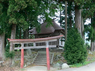 関川村鍬江沢の大山祇神社