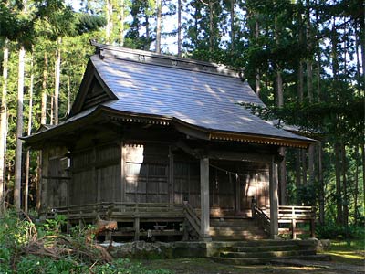旧三川村白崎の山神社社殿