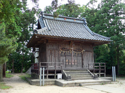 荻曽根の諏訪社拝殿