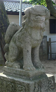 船戸山の諏訪社狛犬（吽像）