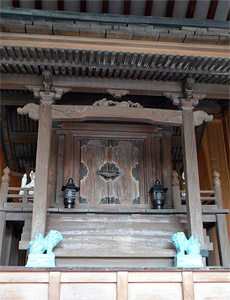 東船場の稲荷神社社殿