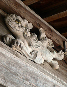 三宮川内神社の拝殿の装飾
