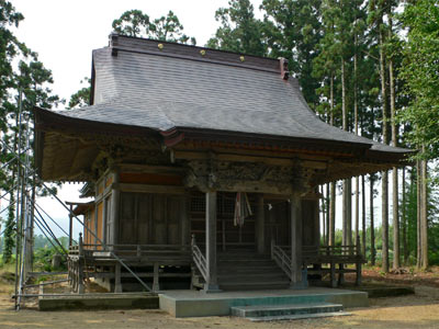 朝日村十川の諏訪神社社殿