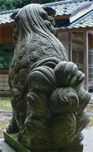 桐原石部神社狛犬（吽像背面）