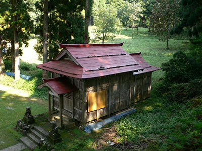 坂戸の鳥坂神社社殿