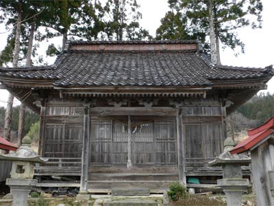 佐渡市北松ケ崎熊野神社拝殿正面