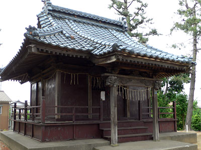 新潟市神道寺の諏訪神社社殿