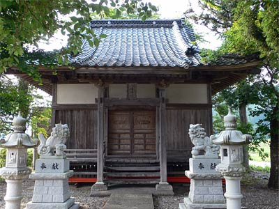 北中の八幡神社社殿正面