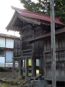 阿賀町野村の諏訪神社本殿