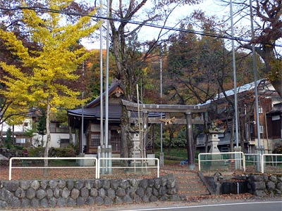 入広瀬村穴沢の守門神社