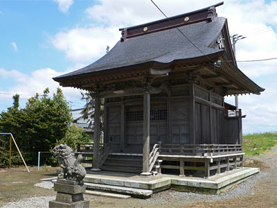 寺泊下曽根の諏訪神社社殿
